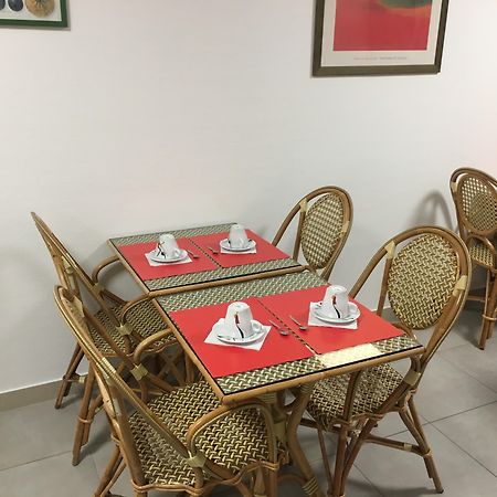 鲁昂阿尔巴康福特酒店 外观 照片